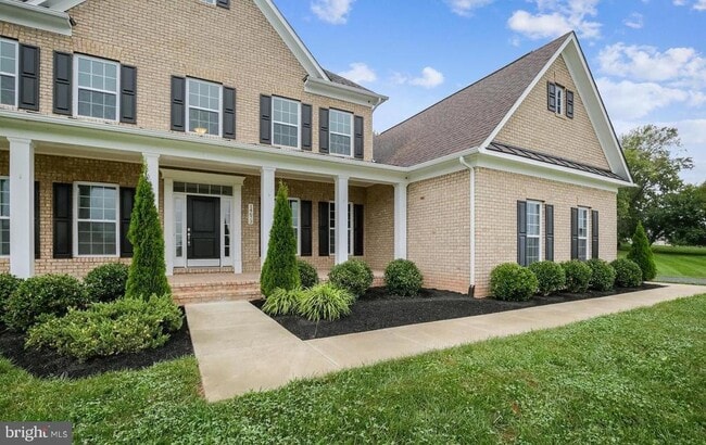 Building Photo - 14673 Falconaire Pl