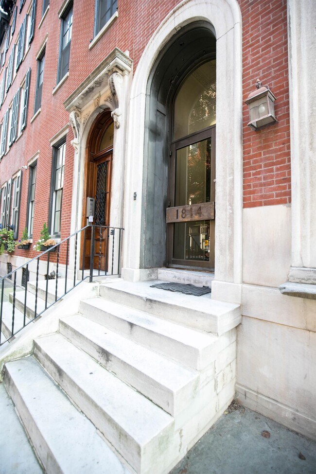 Building Photo - 1814 Spruce St