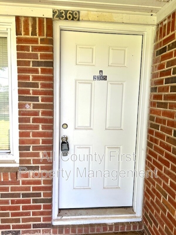 Building Photo - 2369 Whites Mill Rd