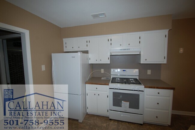 Building Photo - Sherwood 3 Bedroom Home