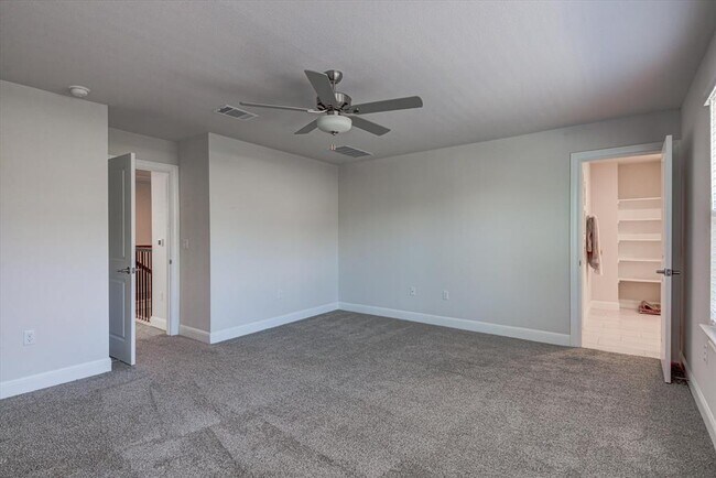 Building Photo - 15610 Ellinger Dr
