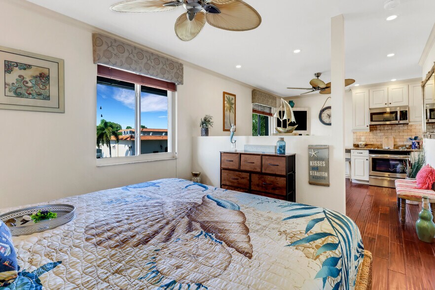 Building Photo - 25000 Tamiami Trl E