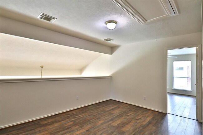 Building Photo - 8316 Diamond Way Ct