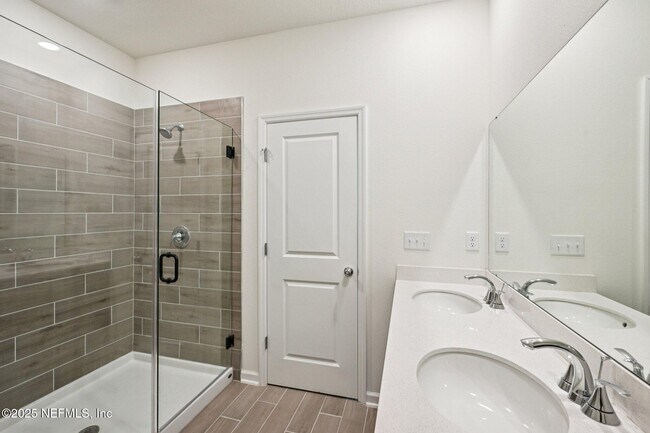 Building Photo - 2616 Windsor Lks Wy