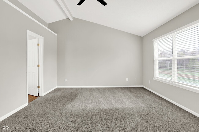 Building Photo - 5761 Cantigny Way S