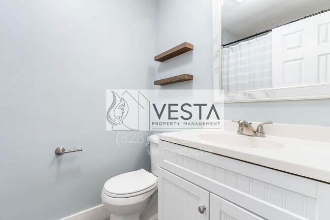 Building Photo - 23 Norman Rd