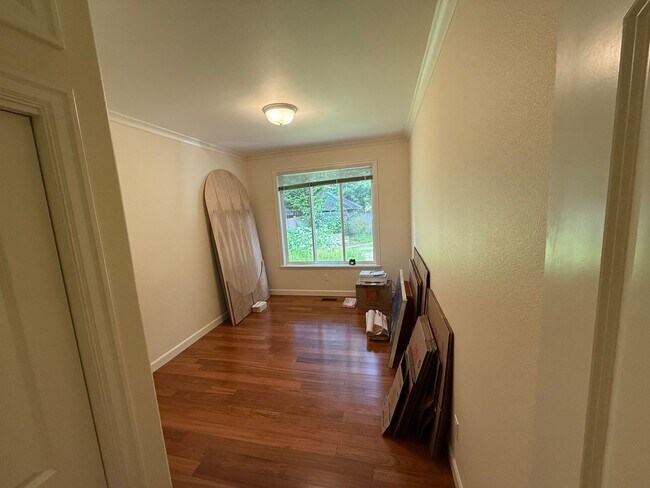 Building Photo - Beautiful Upscale Large High End Home in K...