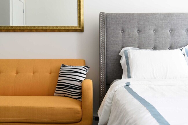 Building Photo - 1597 York Ave