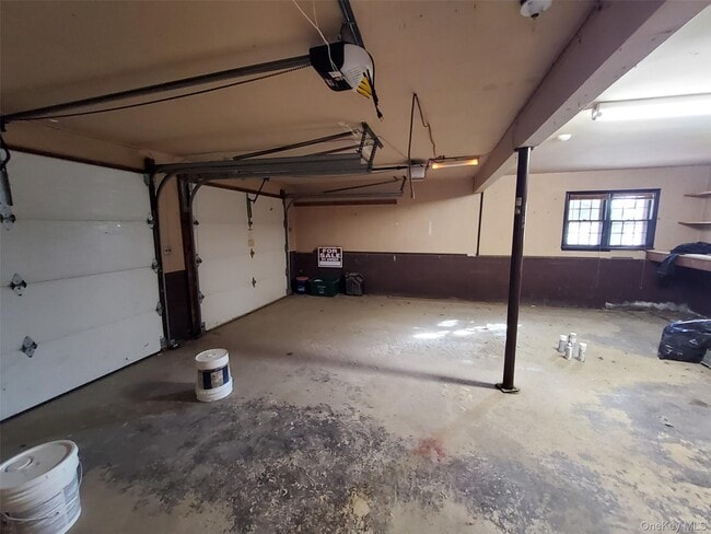 Building Photo - 8 O Sullivan Ln