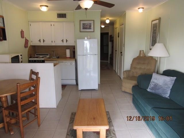 Building Photo - 3938 Surfside Blvd