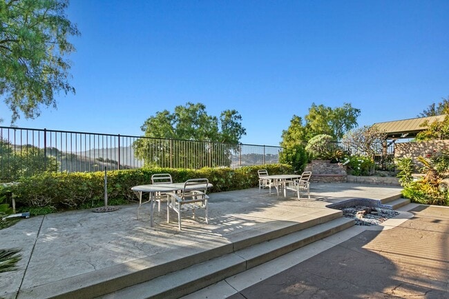 Building Photo - Spectacular Canyon-View Single-Level Home in Gated Hillcrest Estates!