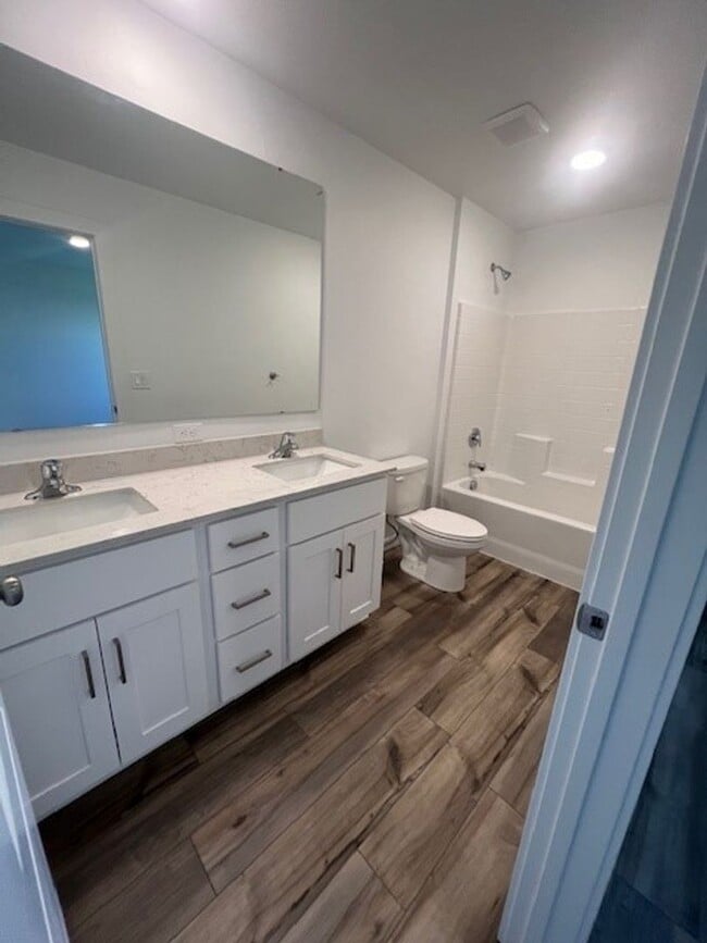 Building Photo - Newer 4 bed 2.5 bath home in Caldwell, just off Middleton Rd and Ward Rd.
