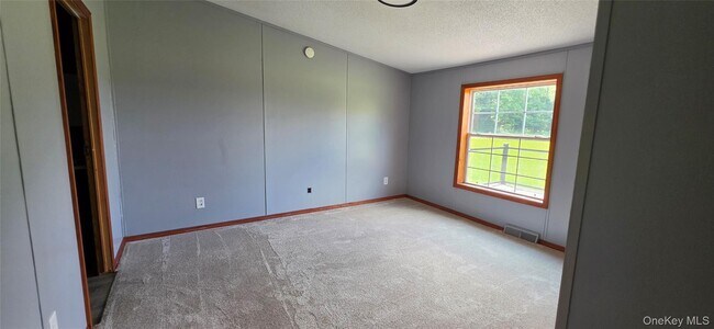 Building Photo - 286 Shortcut Rd