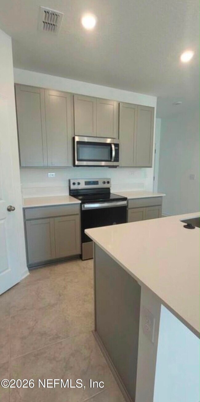 Building Photo - 3744 Athenian Wy