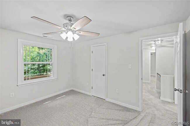 Building Photo - 3907 Harvette Dr