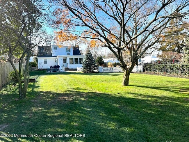 Building Photo - 66 De Normandie Ave