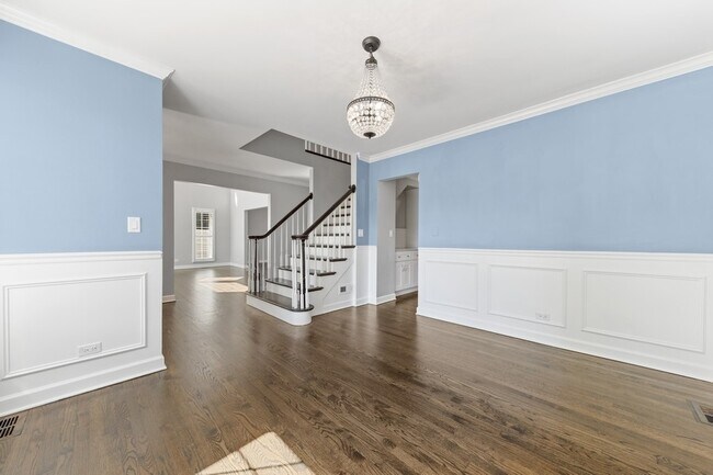 Building Photo - 544 Phillippa St
