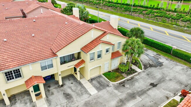 Building Photo - 1207 Belmont Pl