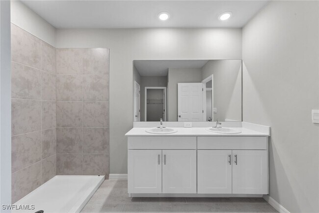 Building Photo - 3639 Crosswater Dr