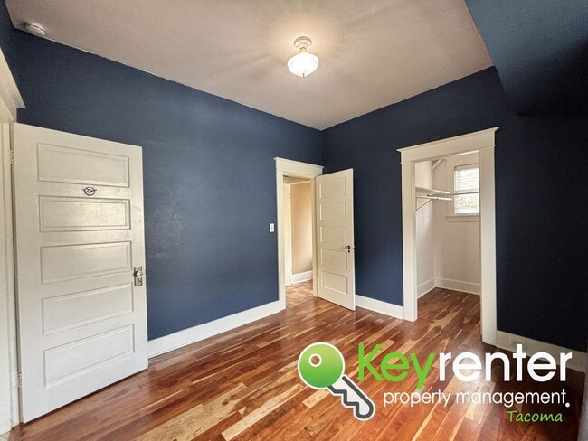 Building Photo - Charming 3-Bedroom Rental Home in Central ...
