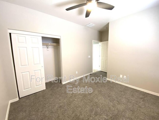 Building Photo - 182 W Twin Peaks Pkwy