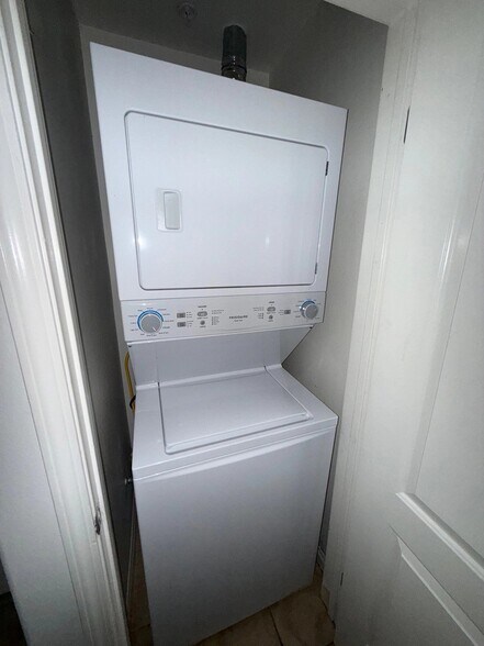 Building Photo - 4638 Sepulveda Blvd