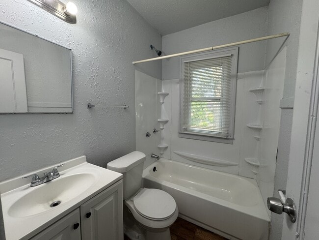 Building Photo - 15766 Woodingham Dr