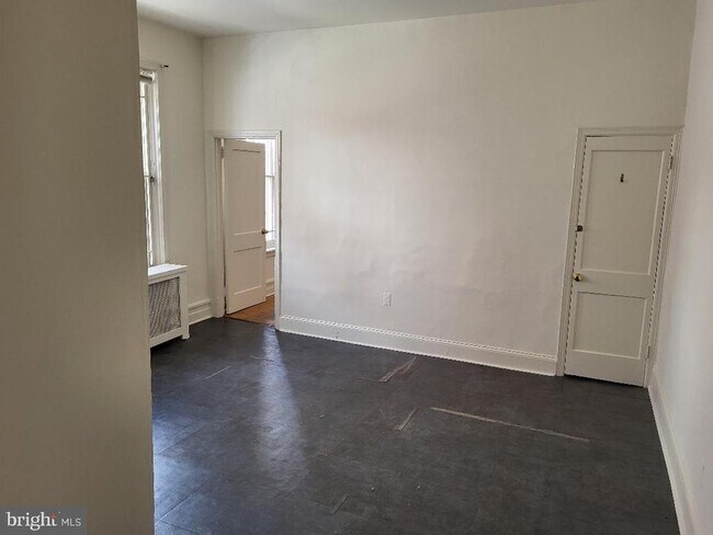 Building Photo - 2316 Poplar St