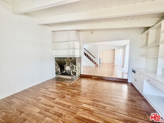 Building Photo - 7428 W 81st St