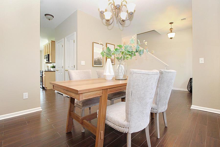 Building Photo - 111 Amaranth Ave