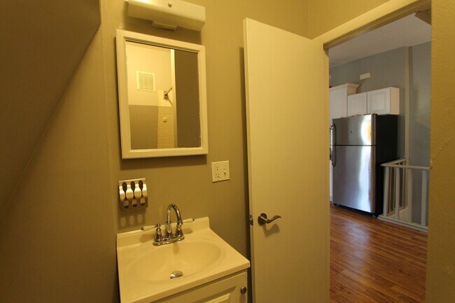 Building Photo - 4932 Rubicam St
