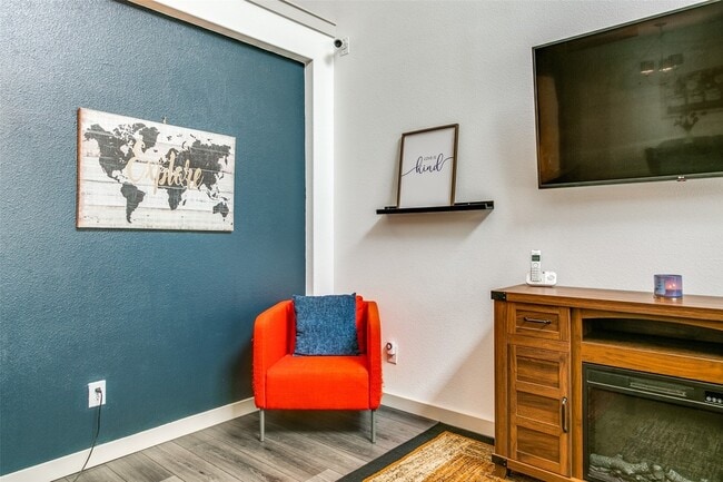 Building Photo - 1213 Casselberry Dr