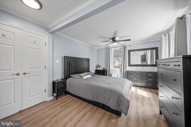 Building Photo - 114 Charles St