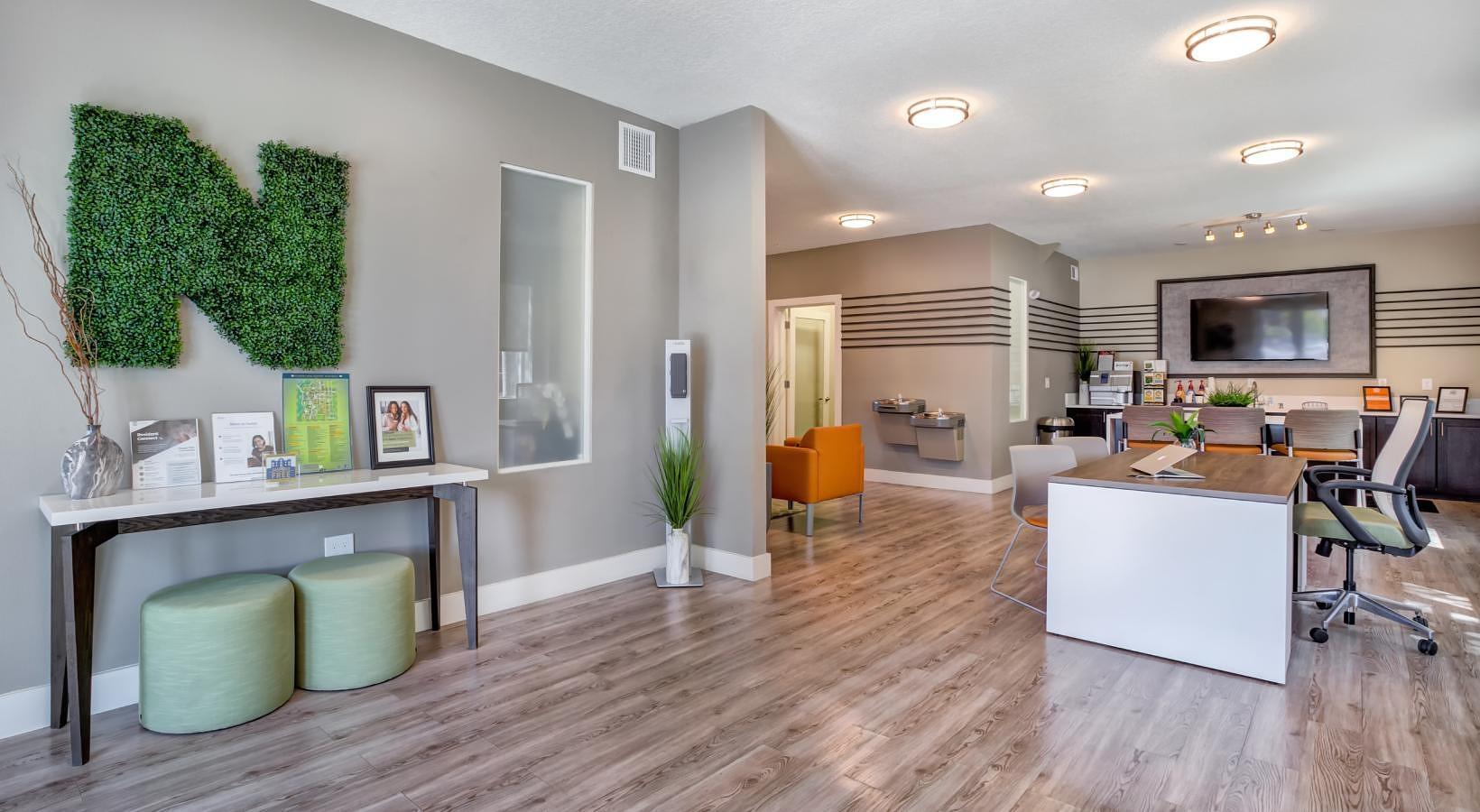 Building Photo - 949 Cleveland St