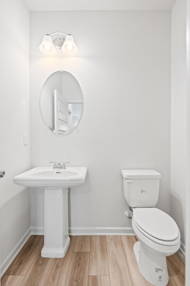 Building Photo - 326 Red Tail Dr