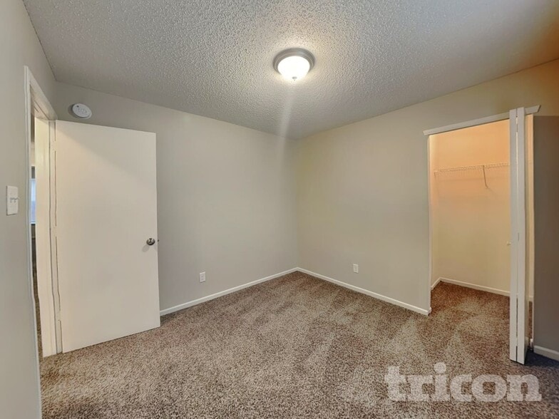 Building Photo - 9340 W Dockside Cir