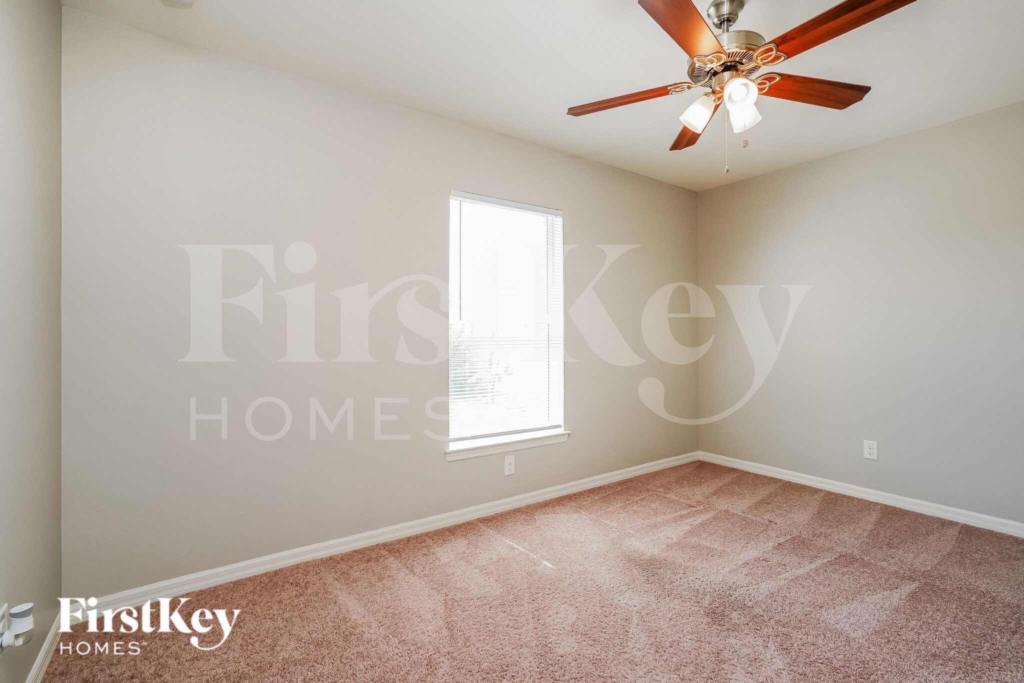 Building Photo - 2409 NW 9th Ave