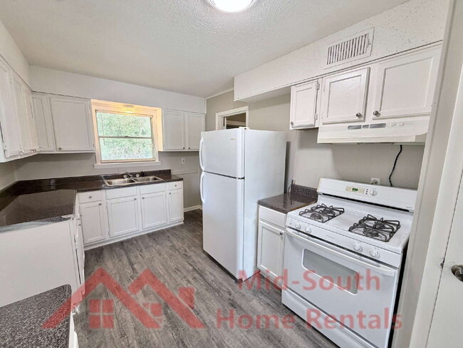 Building Photo - 4271 Coventry Dr