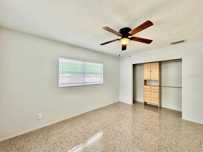 Building Photo - 10932 104th Ave