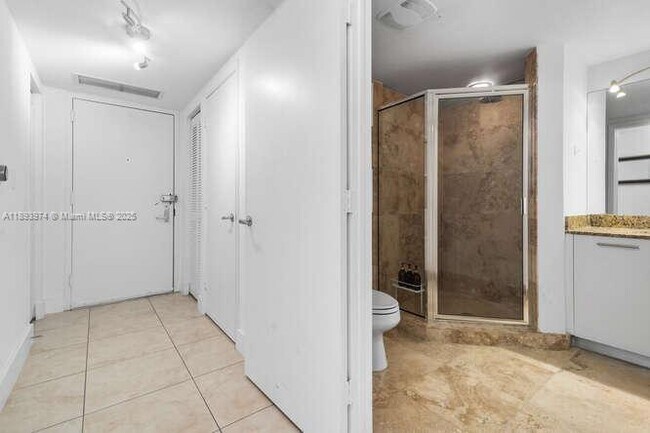 Building Photo - 41 SE 5th St