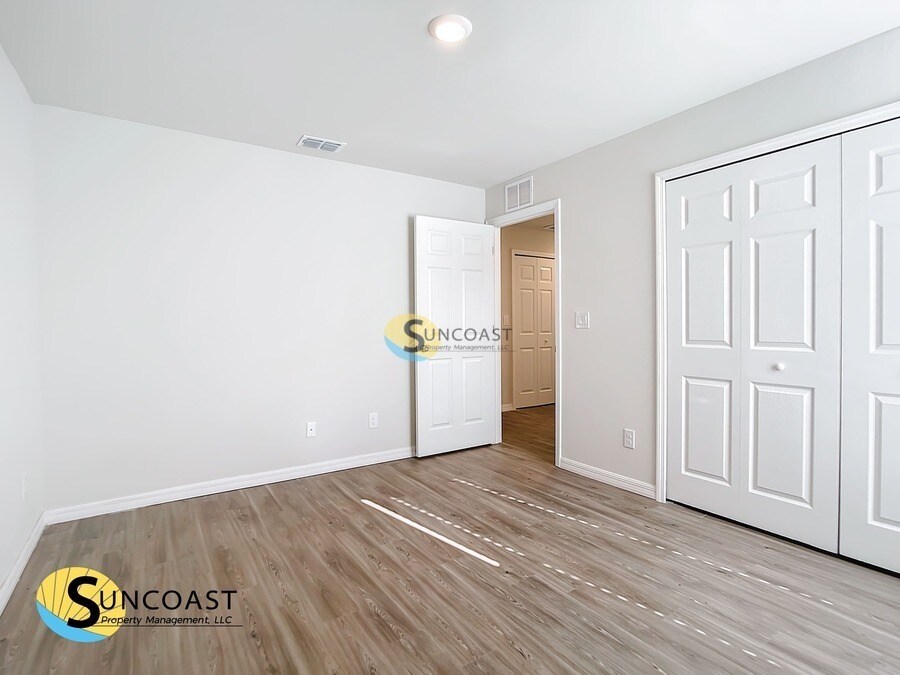 Building Photo - 20241 Peachland Blvd