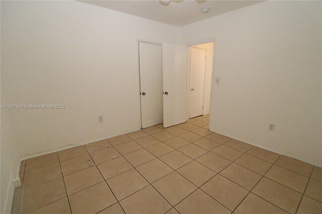 Building Photo - 777 NE 85th St