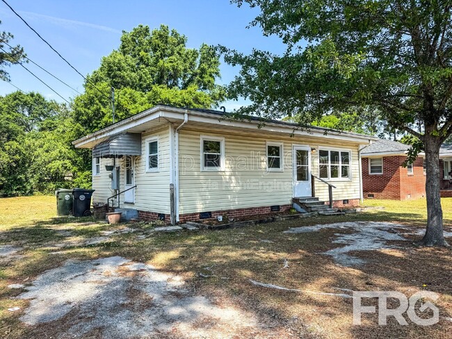 Building Photo - 1403 Clingman St