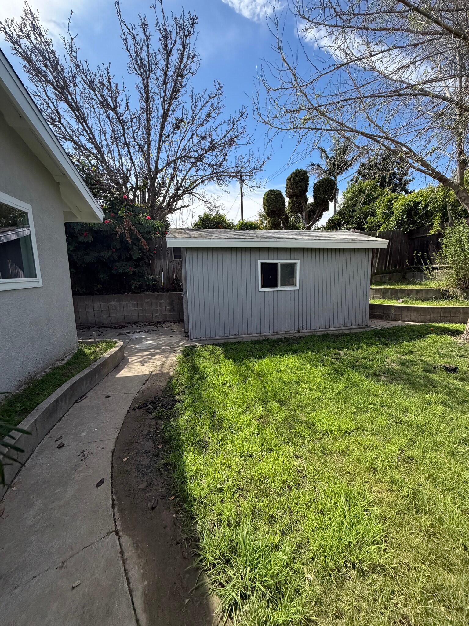 Building Photo - 1315 Ameluxen Ave