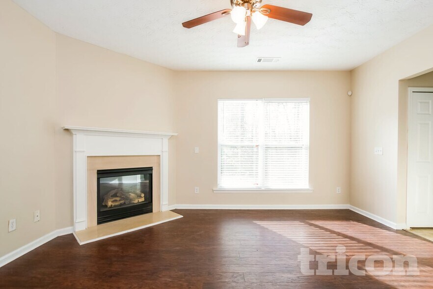 Building Photo - 155 Abenberg Ct