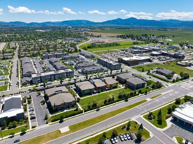 Building Photo - 210 S. Cottonwood, Unit 208