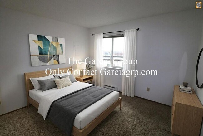 Building Photo - 3712 S Kelly Ave