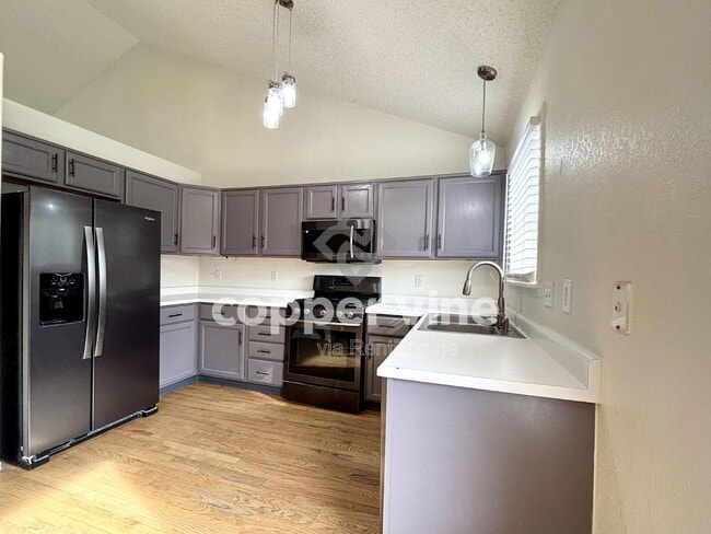 Building Photo - 3070 S Princess Cir