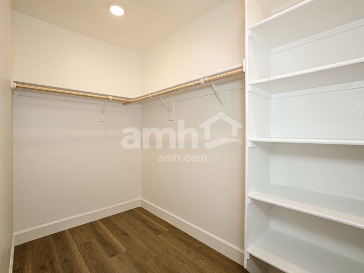 Building Photo - 6491 Enlightenment Dr