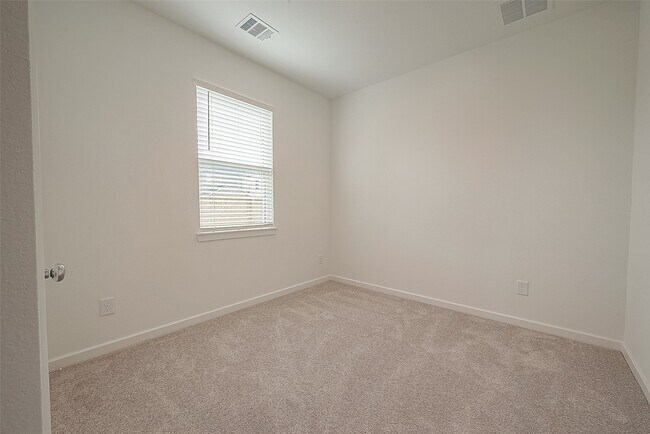 Building Photo - 21834 Sunshine Cove Ln